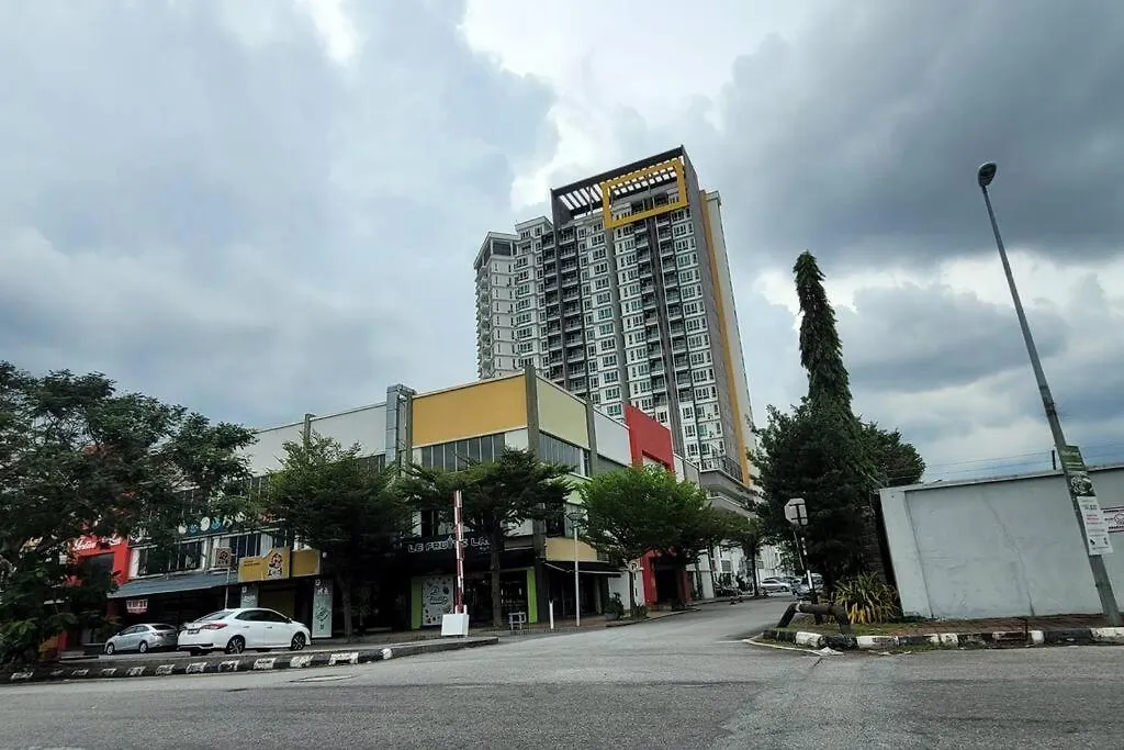 D'Festivo Residences Homestay @ Ipoh Garden East 0*,